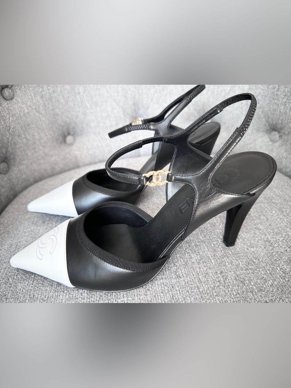 2026 CHANEL BLAZY BLACK LEATHER WHITE TOE CC LOGO SANDALS HEELS SHOES size 38C - Picture 11 of 16